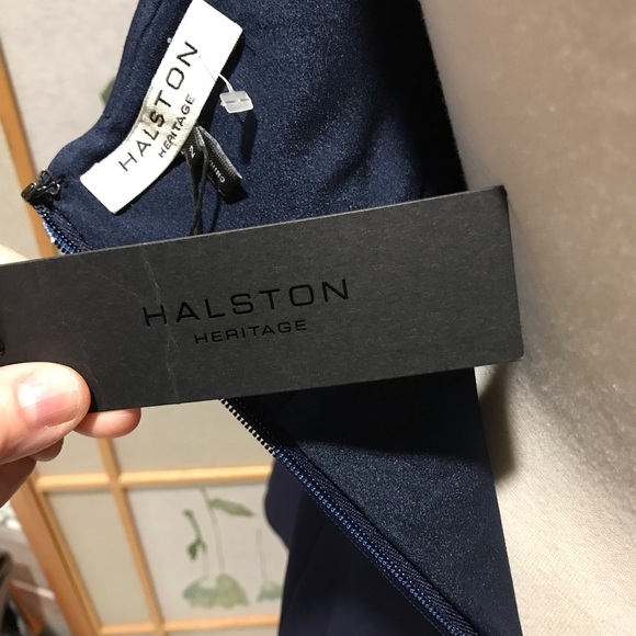 🆕 Halston Heritage Sleeveless V-Neck       A-Line Navy Halter size  2 NWT - Picture 6 of 7